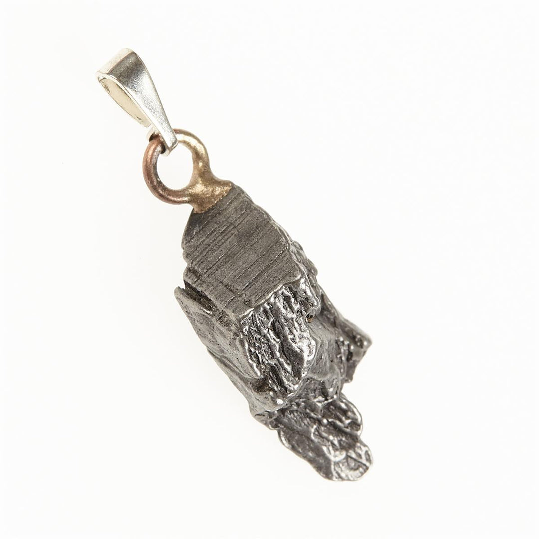 Přívěsek s meteoritem