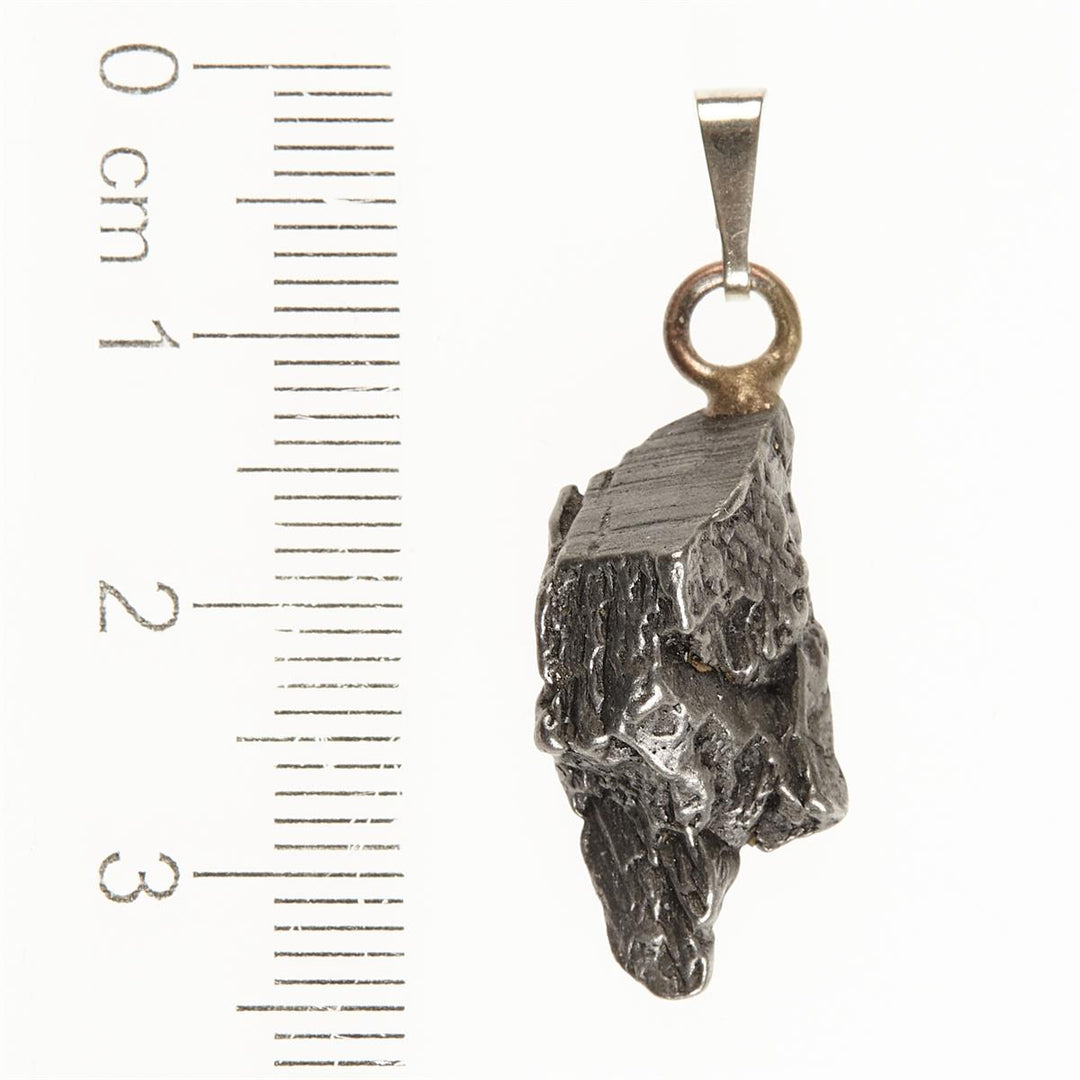 Přívěsek s meteoritem
