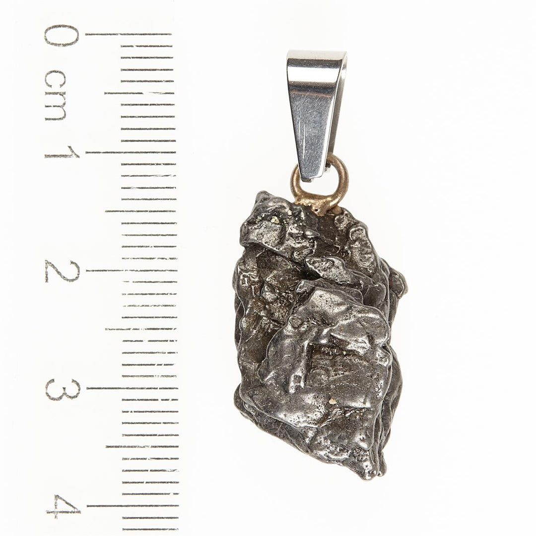 Přívěsek s meteoritem