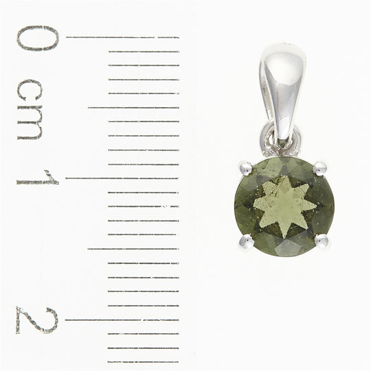 Stříbrný přívěsek s vltavínem