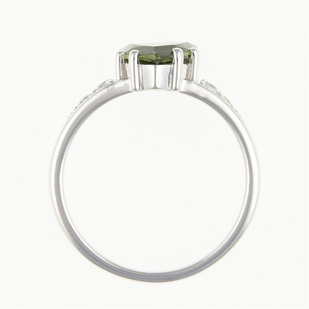 Stříbrný prsten s vltavínem a zirkony