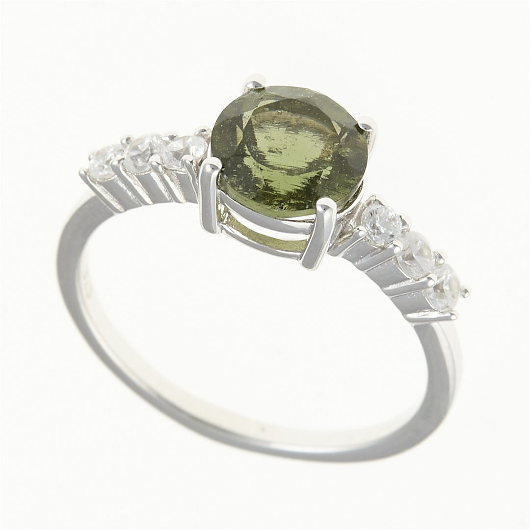 Stříbrný prsten s vltavínem a zirkony
